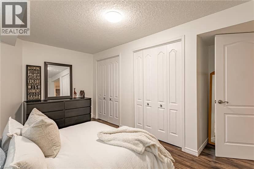 312 SCHOONER Crescent — photo 37 of 40