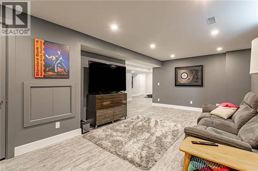 312 SCHOONER Crescent — photo 35 of 40