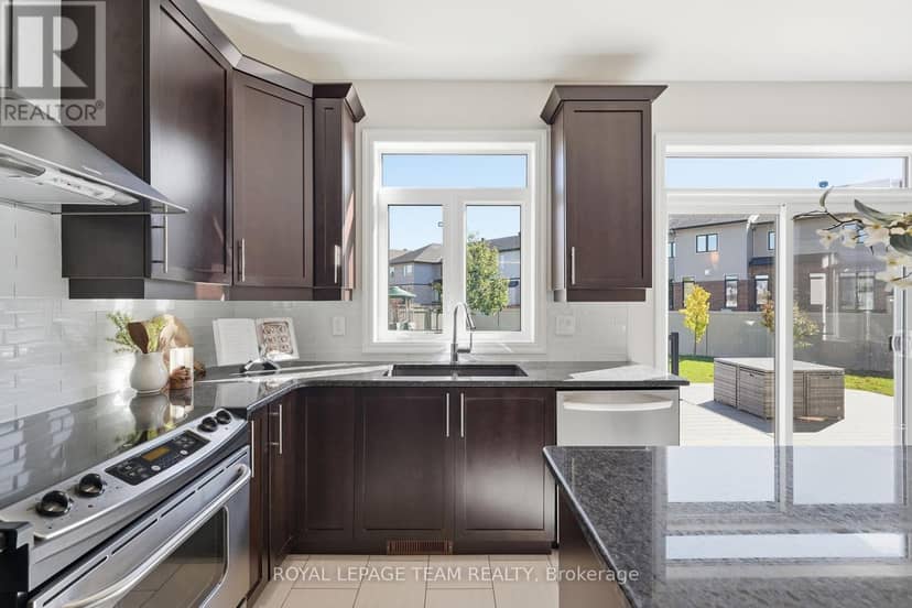 230 Dave Smith Crescent — photo 11 of 40