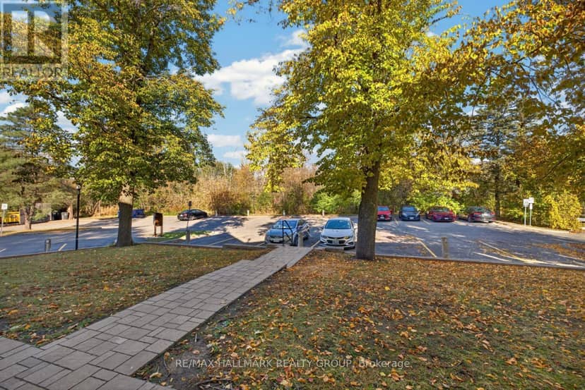 6350 Bilberry Drive, Ottawa, photo 4
