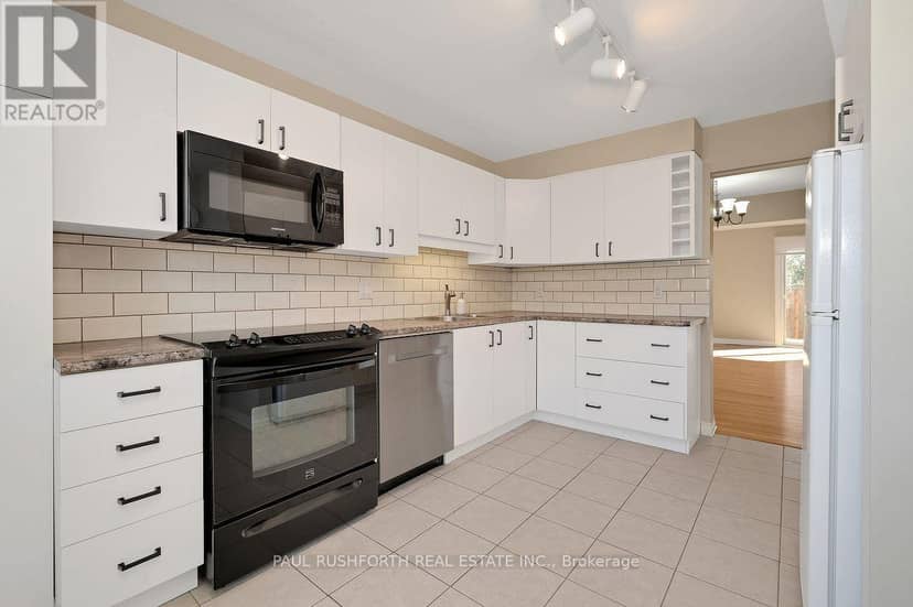 72 - 820 Cahill Drive W — photo 16 of 40
