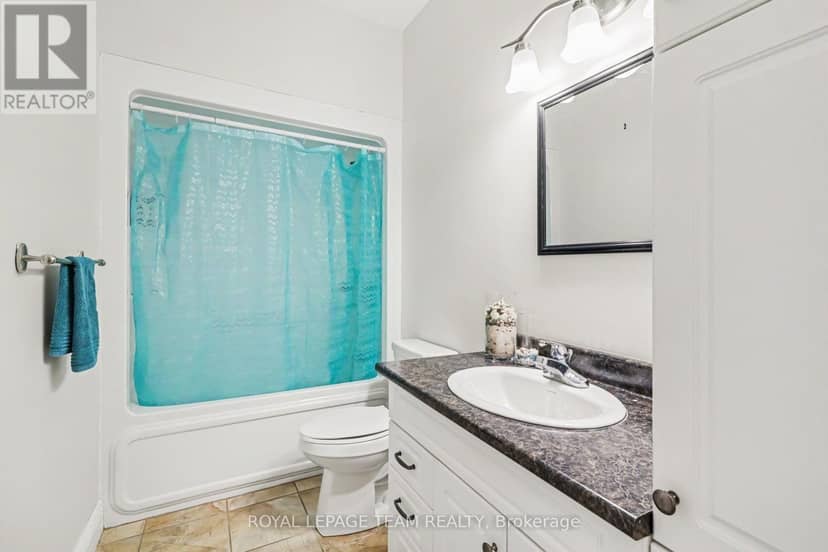 624 St Lawrence Street — photo 19 of 35