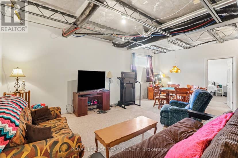 624 St Lawrence Street — photo 23 of 35
