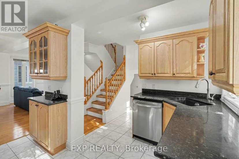 377 Allen Boulevard — photo 15 of 40