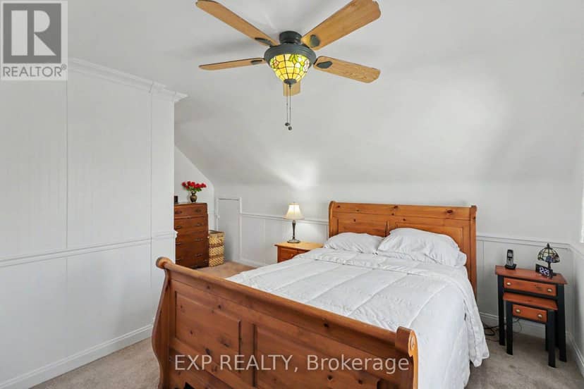 377 Allen Boulevard — photo 19 of 40