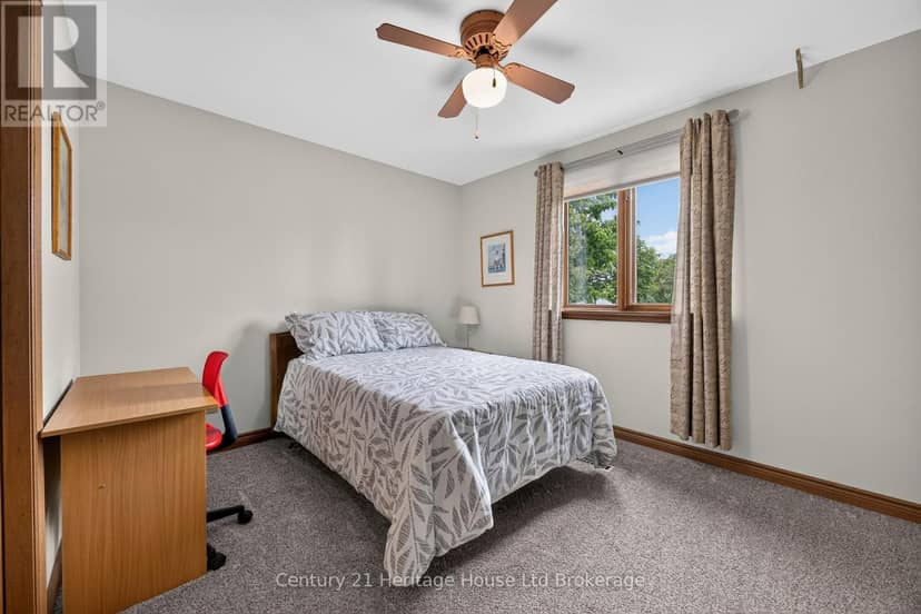 174 Metcalfe Street — photo 16 of 37