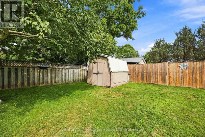 174 Metcalfe Street — photo 33 of 37