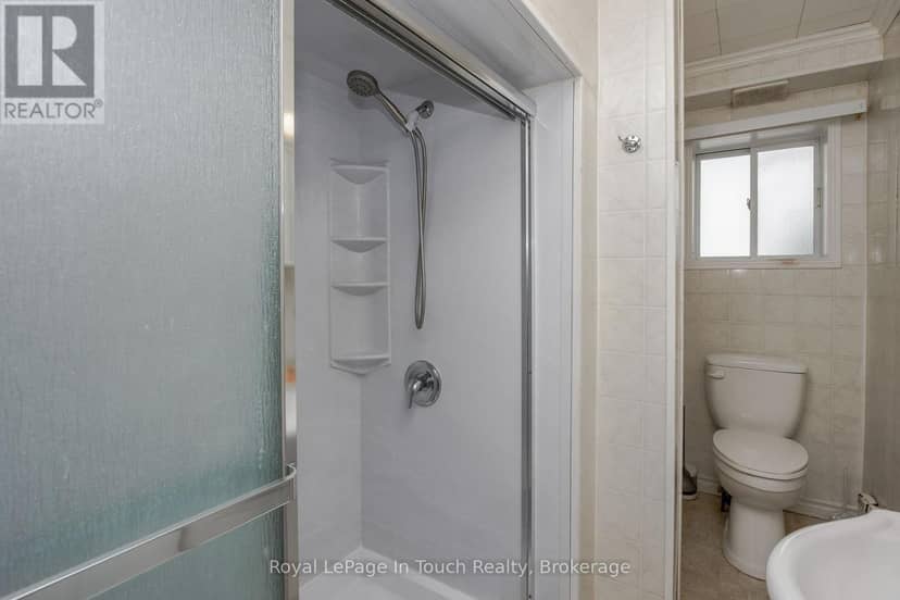 32 Maria Street — photo 13 of 23