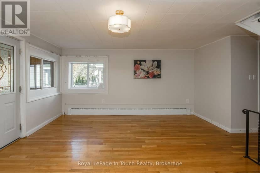 32 Maria Street, Penetanguishene, photo 8