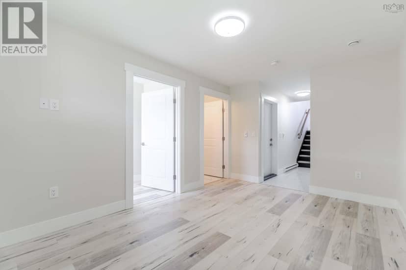 19 Flatrock Crescent — photo 30 of 36