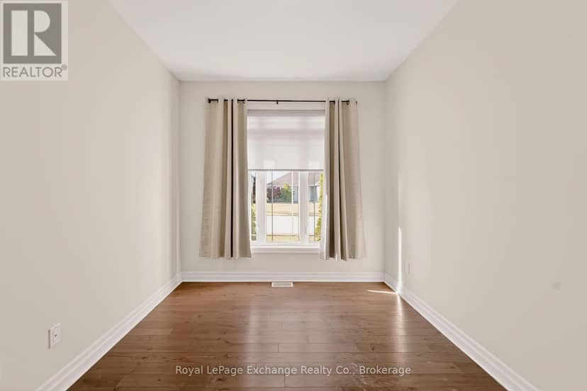 66 - 524 Stornoway Street — photo 12 of 35