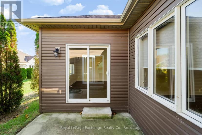 66 - 524 Stornoway Street — photo 35 of 35