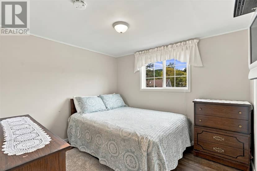 207 Main Road — photo 20 of 40