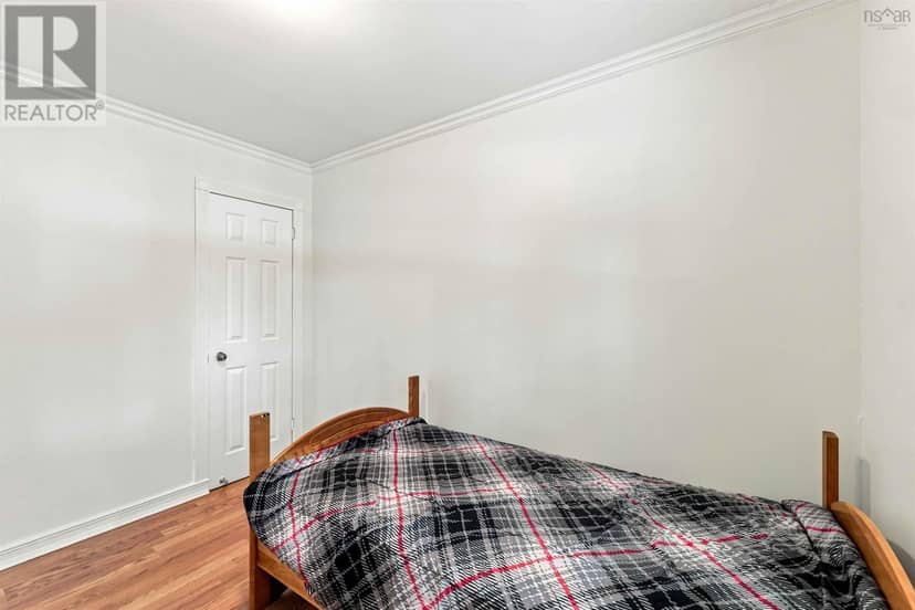 1081 Tufts Avenue — photo 16 of 30