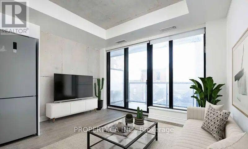 301 - 608 Richmond Street N — photo 10 of 26