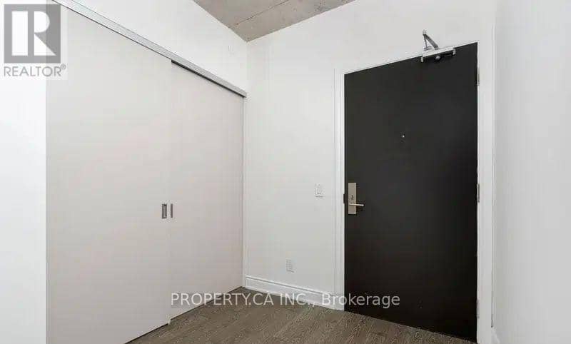 301 - 608 Richmond Street N, Toronto, photo 3