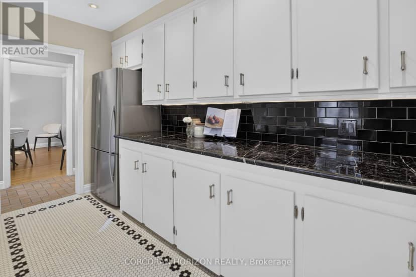 27 Armour Boulevard — photo 17 of 29