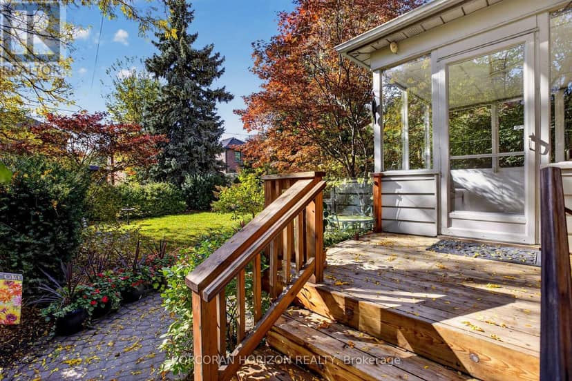 27 Armour Boulevard, Toronto, photo 7