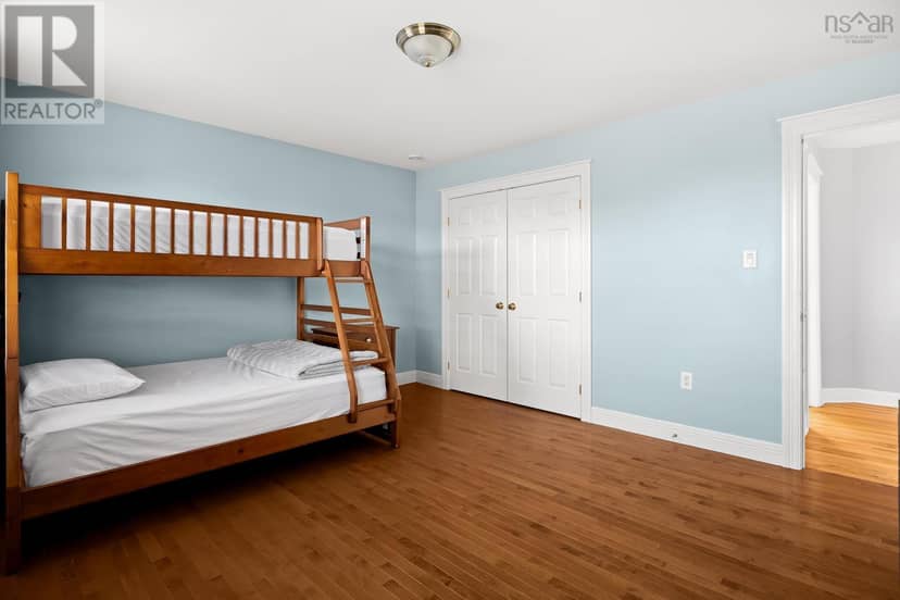 155 Matthew Drive — photo 33 of 40