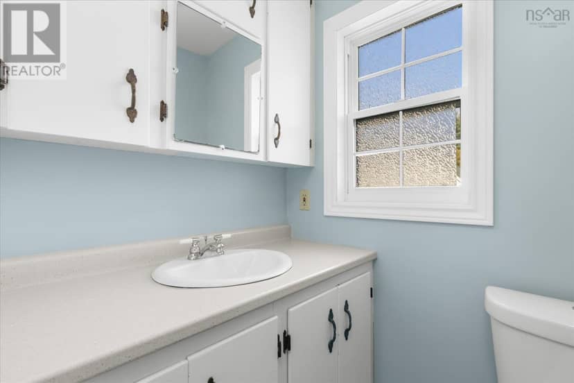 1163 King Street — photo 37 of 40
