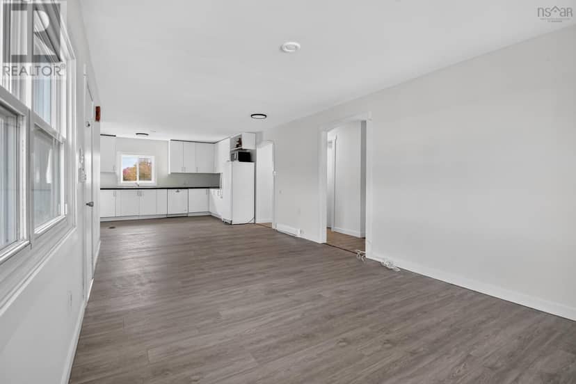 65/67 Brian Drive — photo 10 of 39