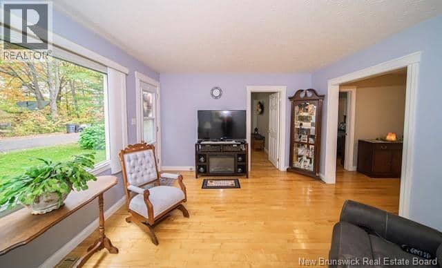 141 Claremont Drive — photo 11 of 33