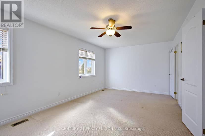 7 Bridlewood Boulevard — photo 16 of 40