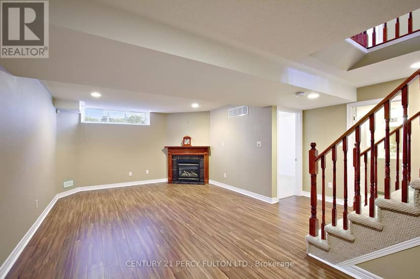 7 Bridlewood Boulevard — photo 26 of 40
