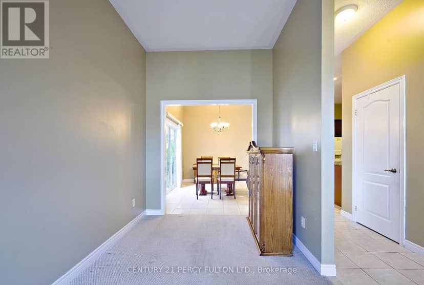 7 Bridlewood Boulevard, Whitby, photo 6