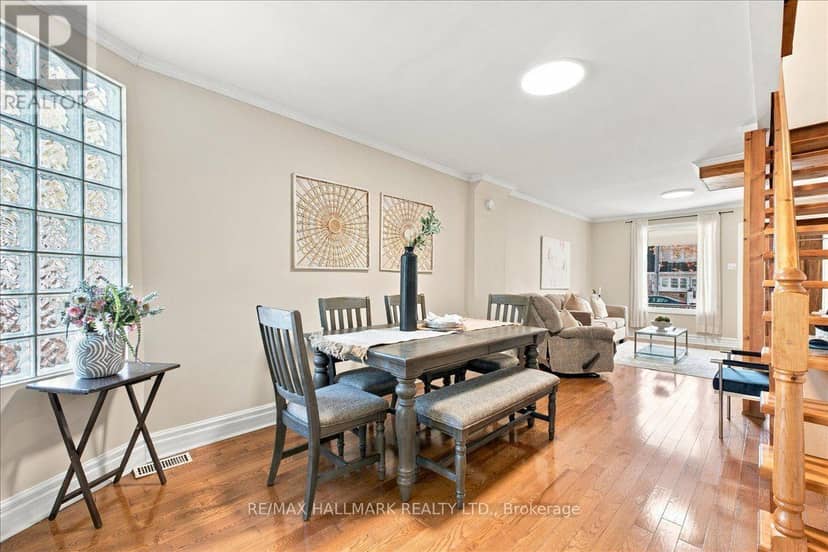 44 Baltic Avenue, Toronto, photo 8
