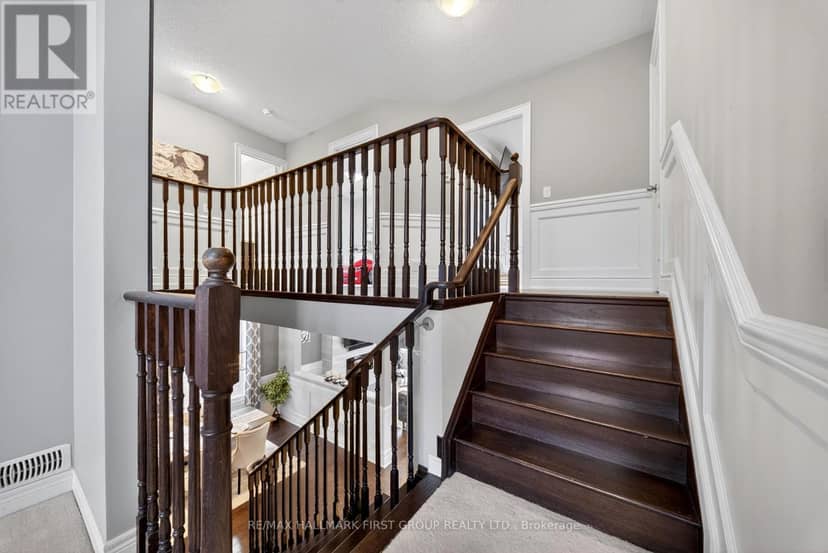 121 Blackwell Crescent — photo 21 of 40
