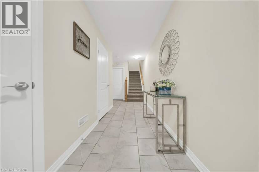 23 VALENCIA Avenue, Kitchener, photo 4