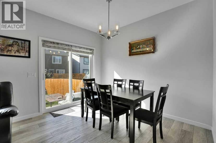 235 Clydesdale Avenue — photo 15 of 40