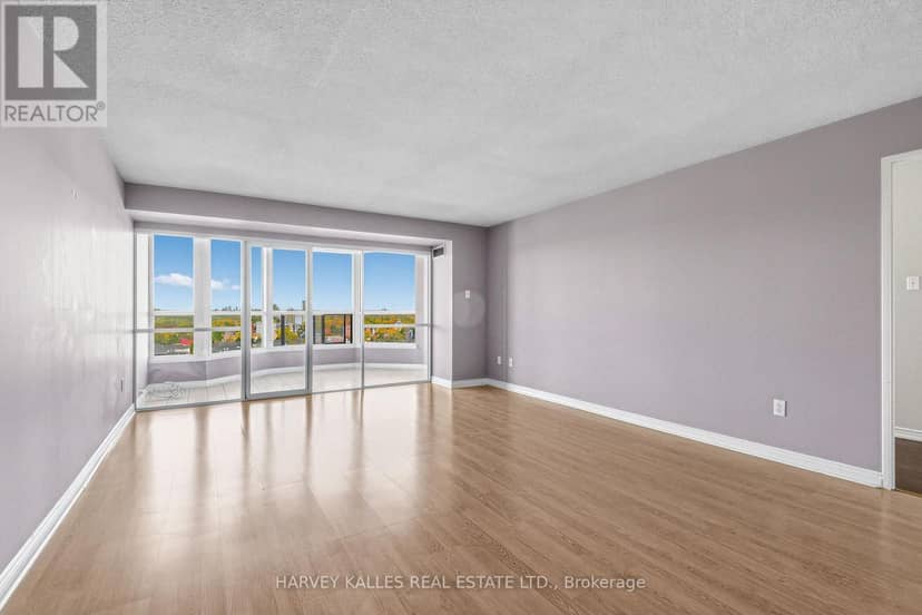 1206 - 1 Clark Avenue W, Vaughan, photo 2