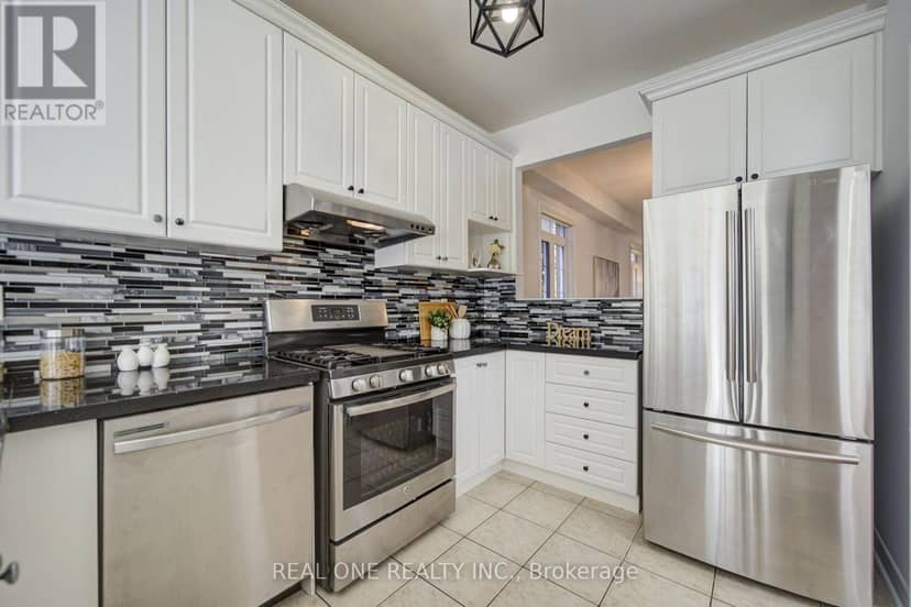 39 Balsamwood Road — photo 15 of 40