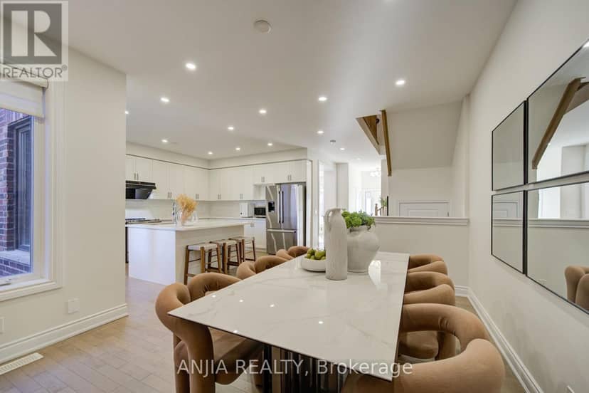 107 Guardhouse Crescent — photo 23 of 40