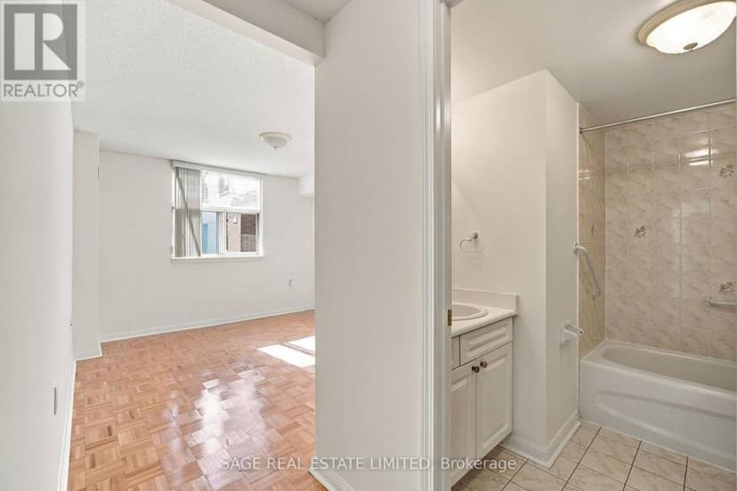 309 - 2502 Rutherford Road — photo 16 of 32