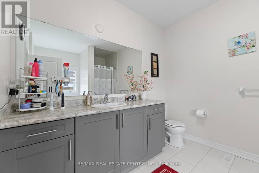 8 Oconnor Crescent — photo 16 of 20