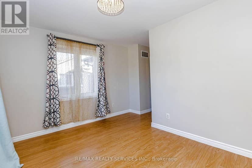 1857 Stevington Crescent — photo 25 of 40
