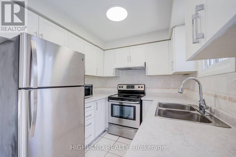 2032 Glenada Crescent — photo 14 of 20