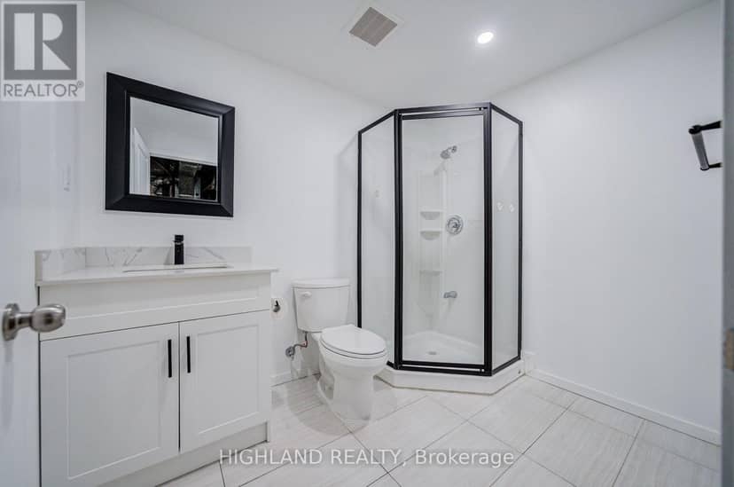 2032 Glenada Crescent — photo 18 of 20