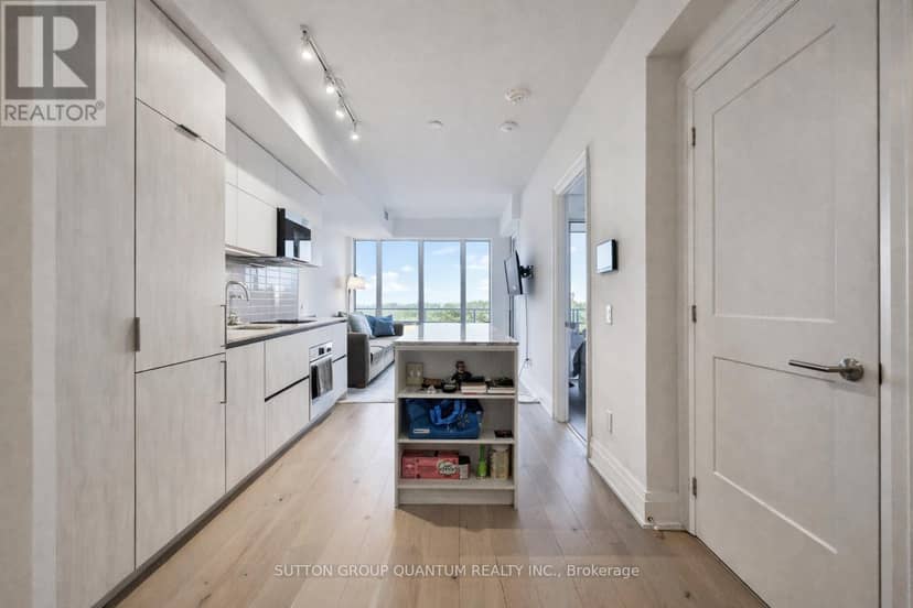 1009 - 21 Park Street E — photo 10 of 36