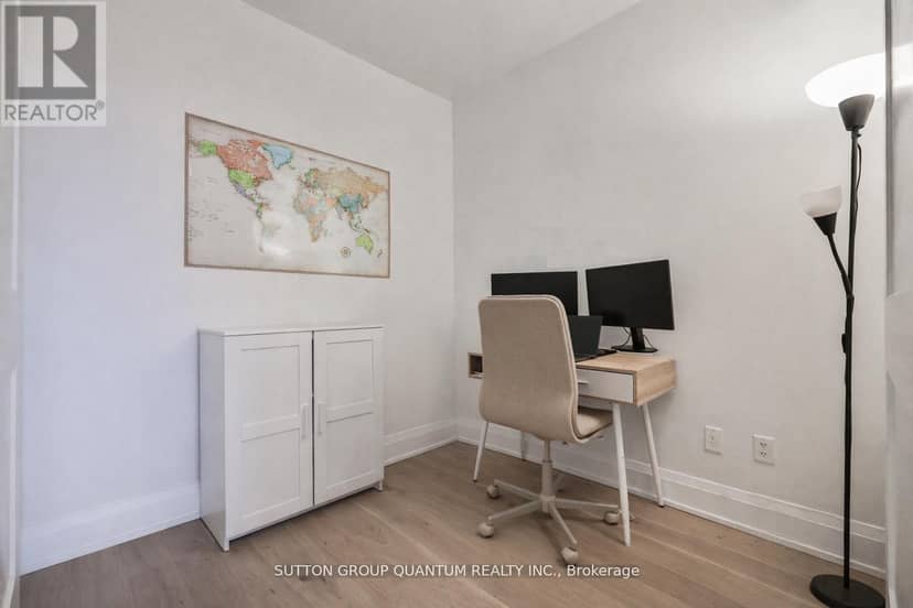 1009 - 21 Park Street E — photo 12 of 36