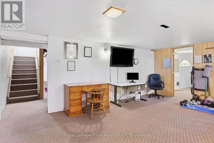 230 Euclid Avenue — photo 16 of 30