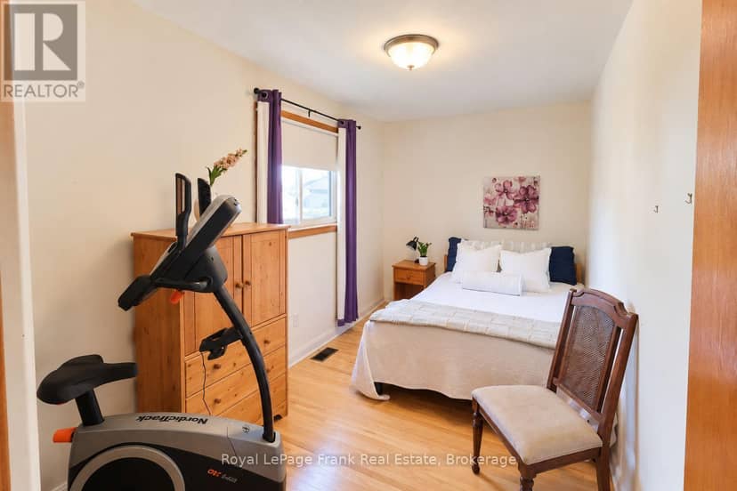 230 Euclid Avenue — photo 15 of 30