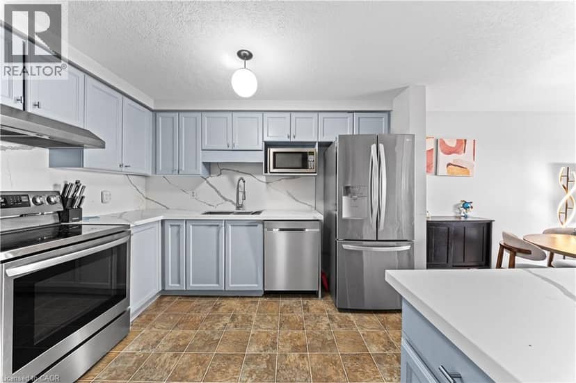 245 RED CLOVER Court, Kitchener, photo 7
