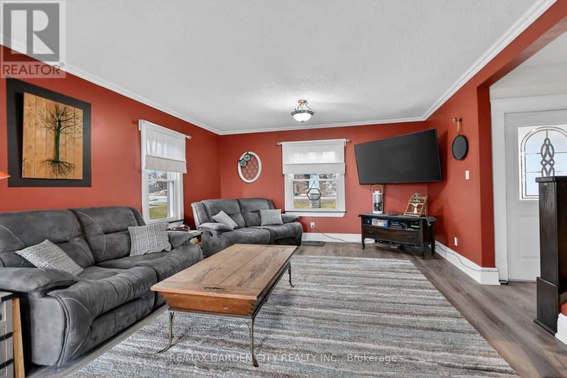 3745 King Street — photo 11 of 40
