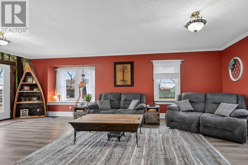 3745 King Street — photo 9 of 40