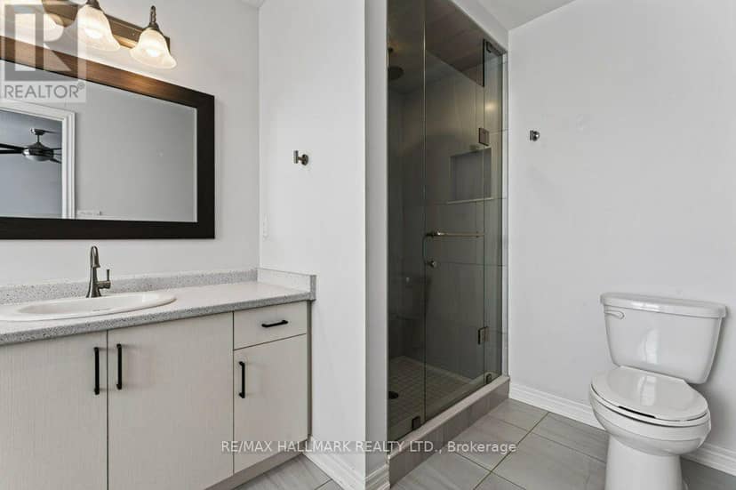 8 - 4297 East Avenue — photo 20 of 32