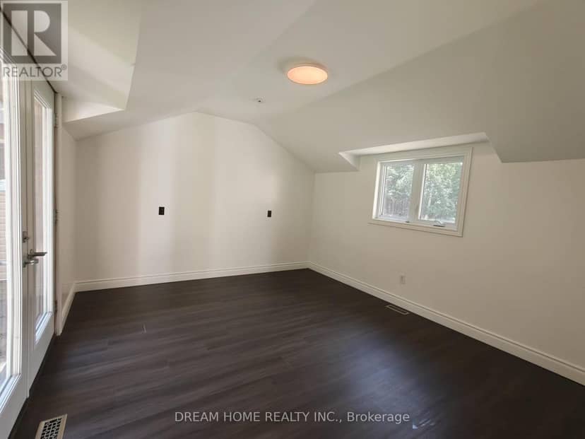 150 Hillside Lake Road, North Bay, photo 8